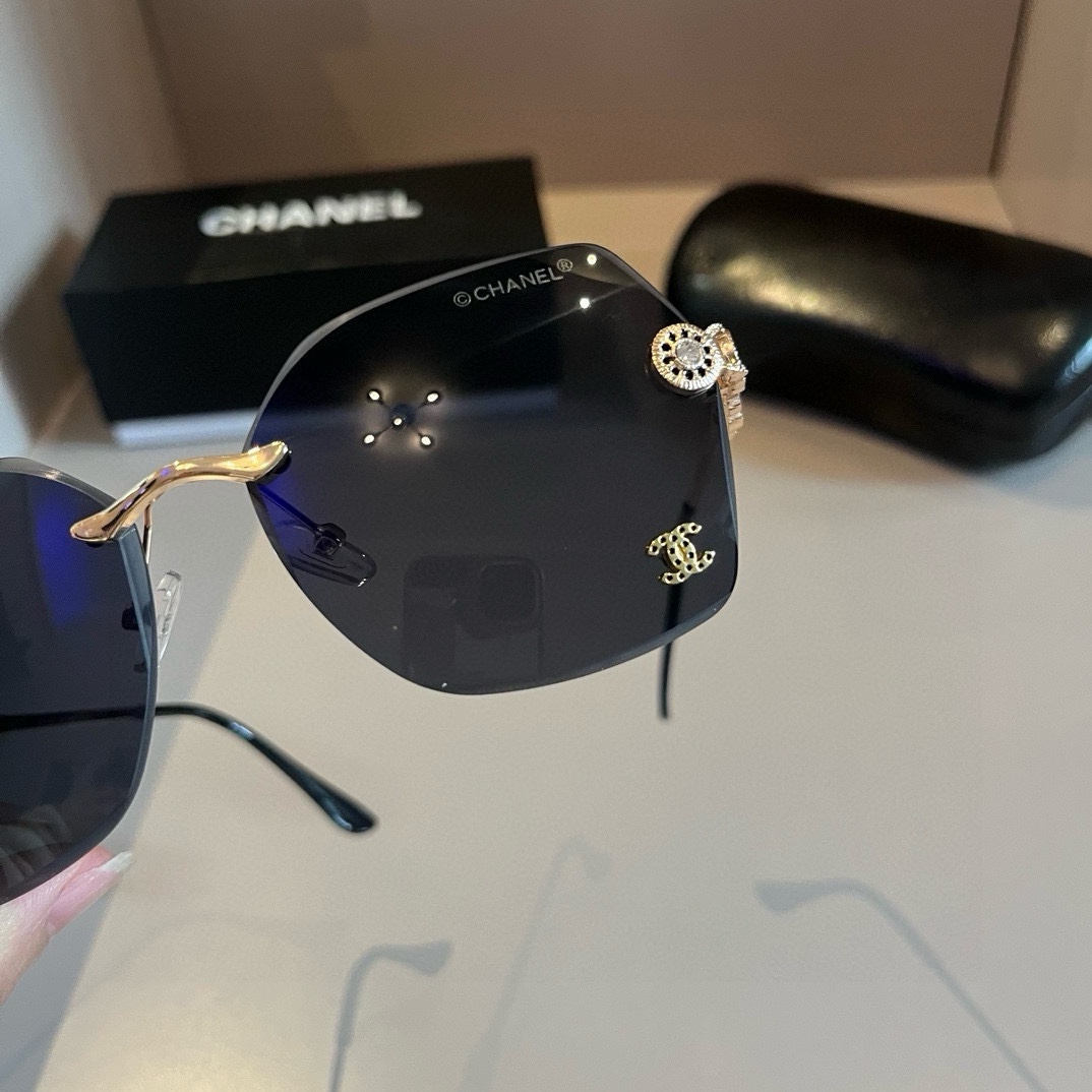 CHANEL香奈兒高仿太陽墨鏡時尚潮流眼鏡