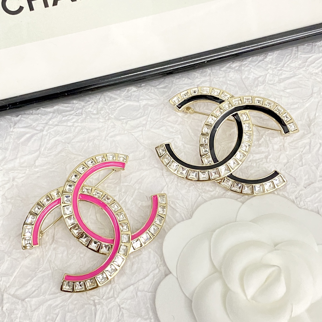 CHANEL奢侈品上C胸針