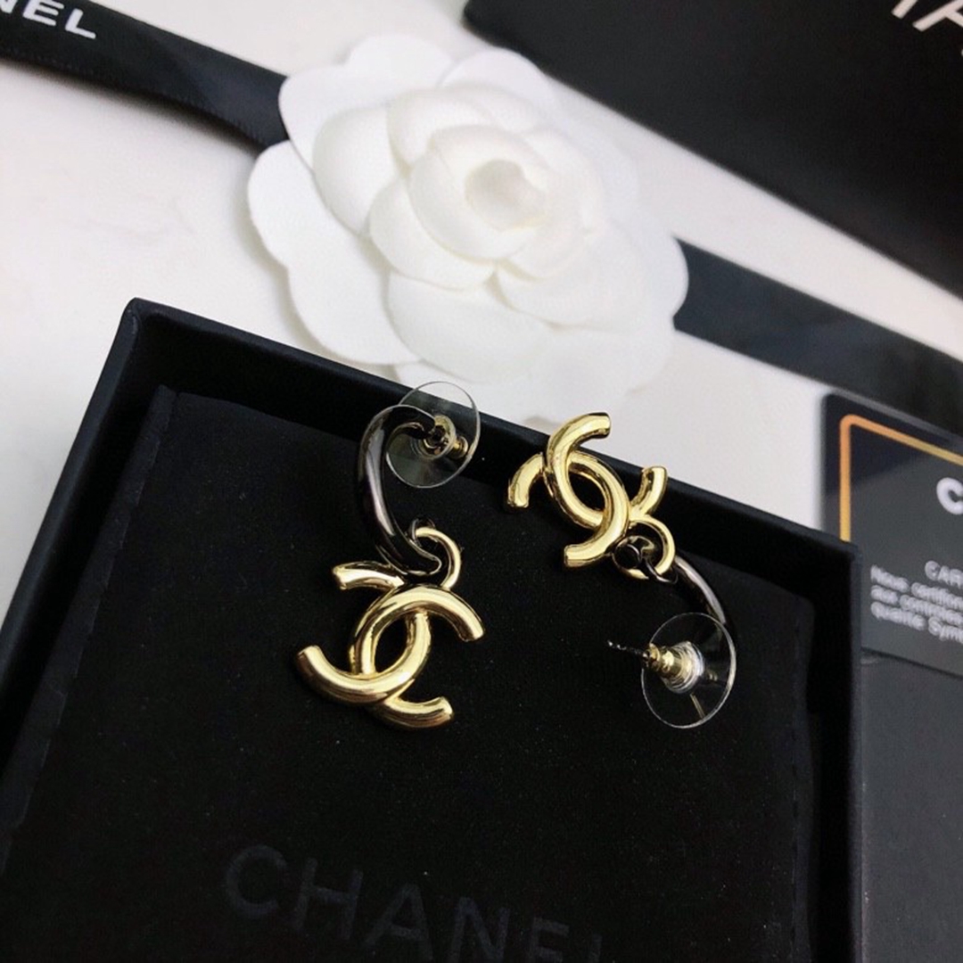 必入爆款 CHANEL高仿耳釘耳環