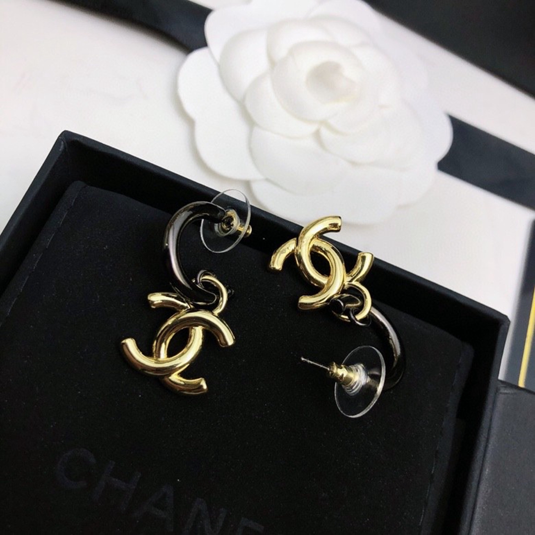 必入爆款 CHANEL高仿耳釘耳環