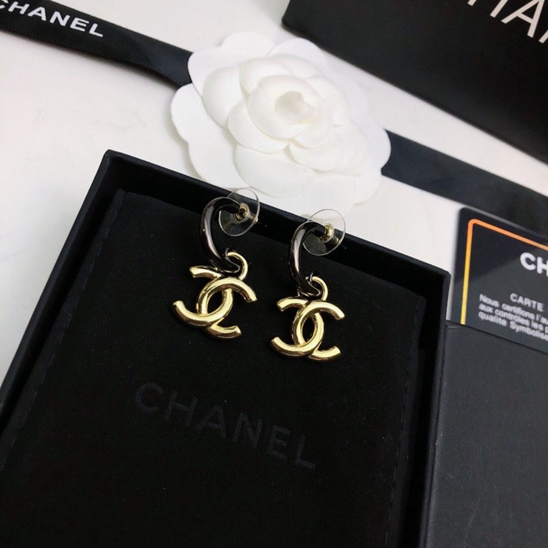 必入爆款 CHANEL高仿耳釘耳環