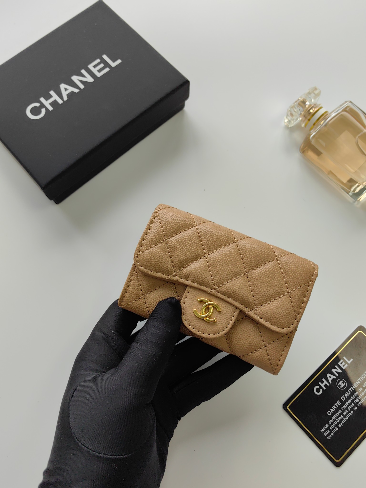 CHANEL香奈兒原單經典口袋卡套女裝錢包 卡其色