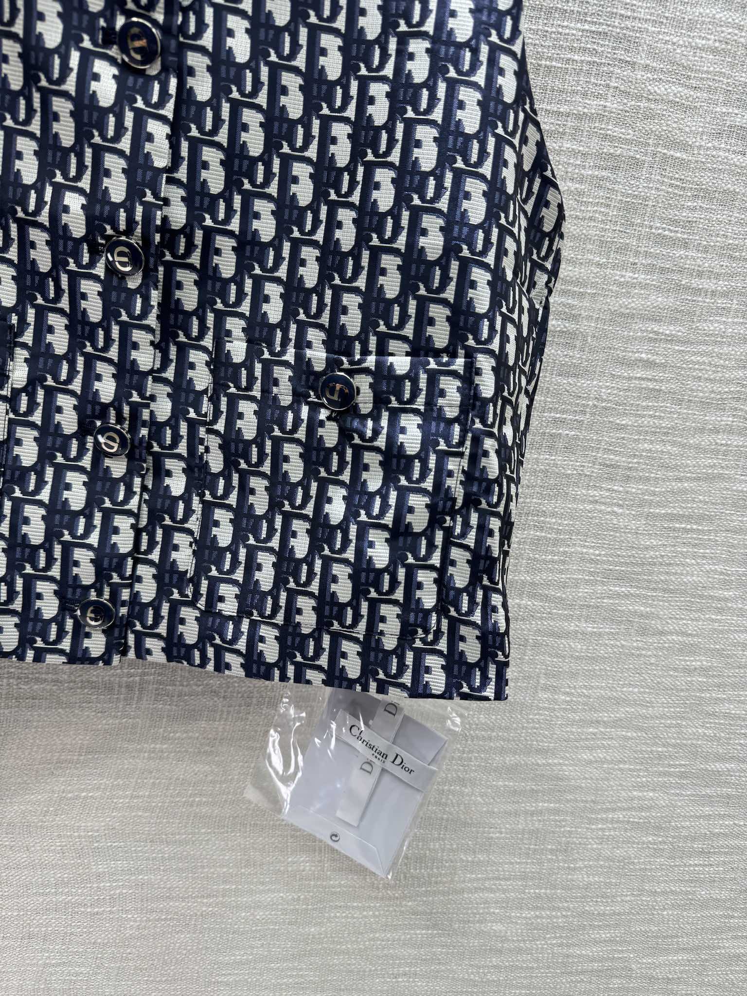DIOR最新原單高仿翻領無袖背心馬甲