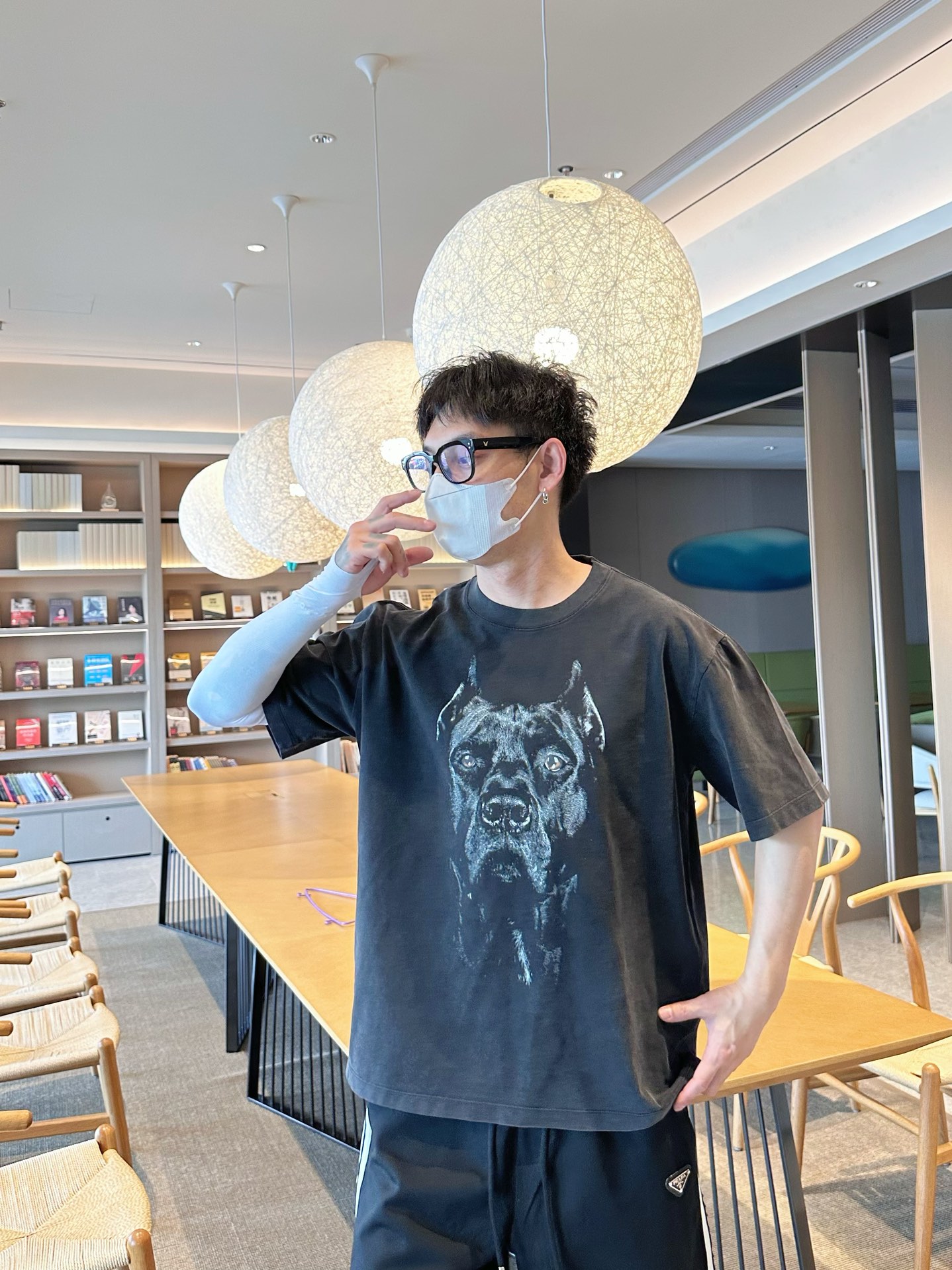 高仿Givenchy紀梵希男女款純堿短袖T恤