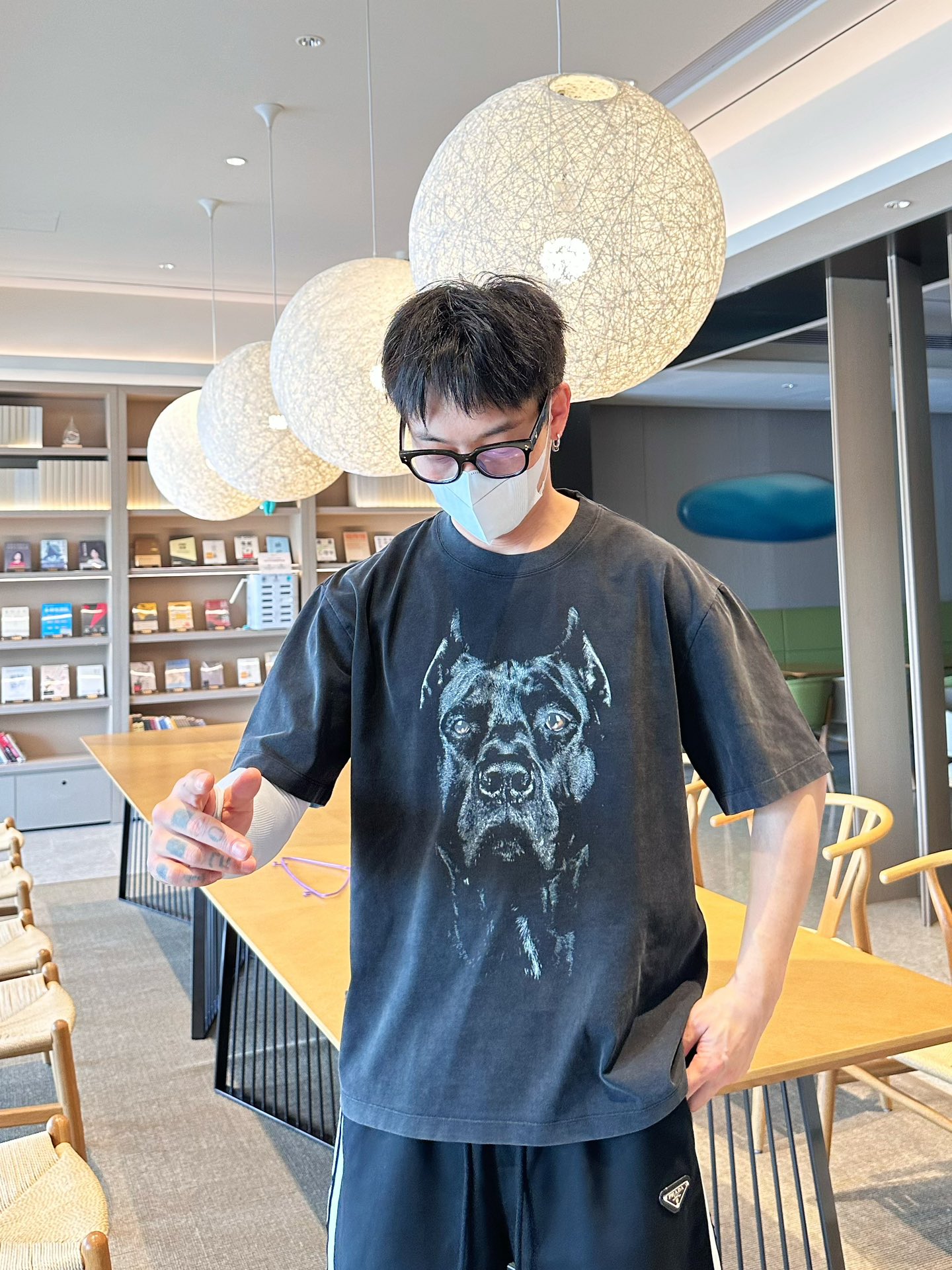高仿Givenchy紀梵希男女款純堿短袖T恤
