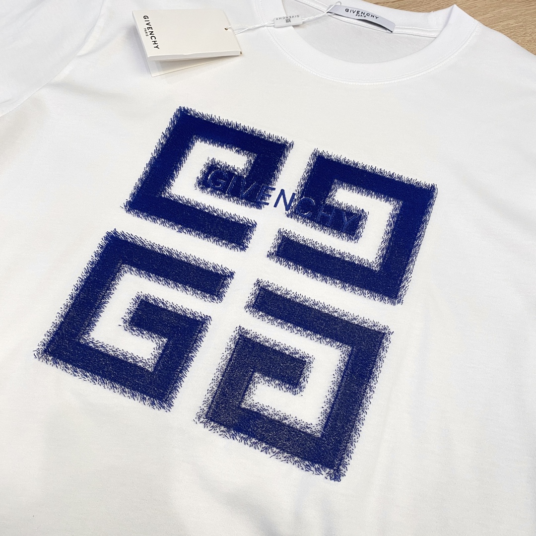 高仿紀梵希男裝圓領短袖T恤衣服