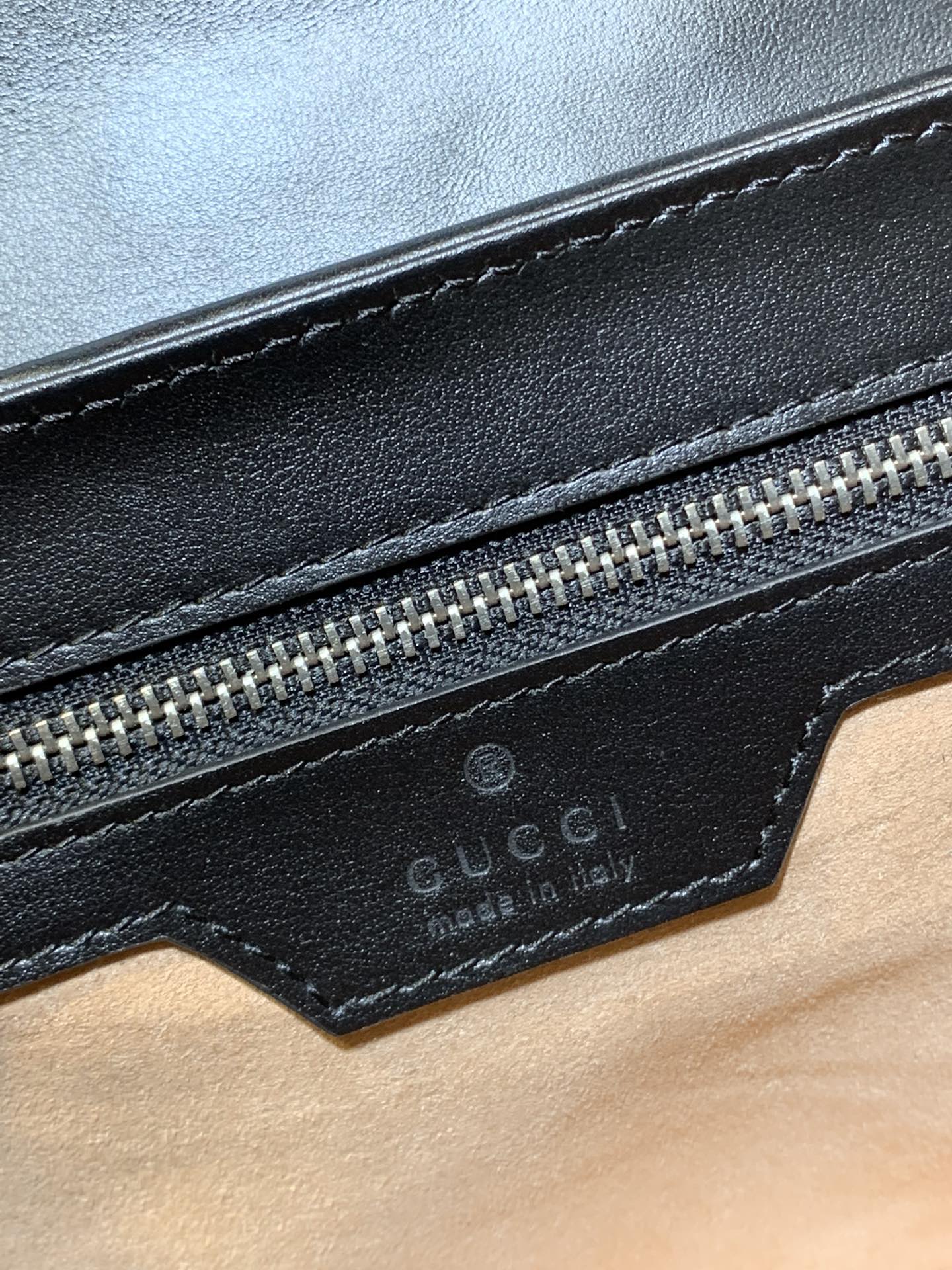 443497頂級復刻高仿Gucci女款斜挎包