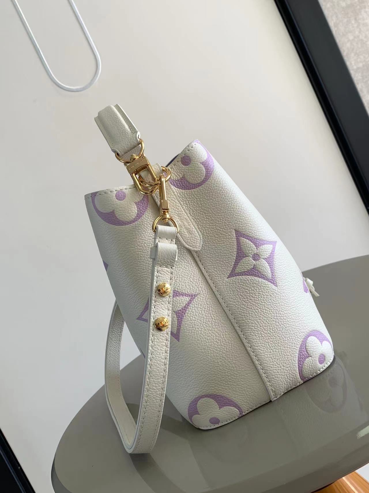 M45709 M45716路易威登高仿真皮mini收通報 NéoNoé BB