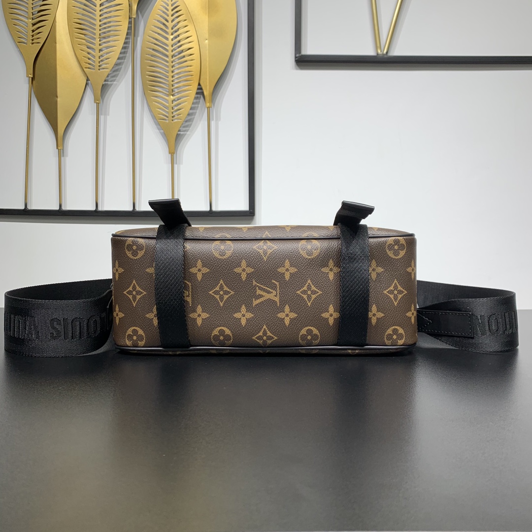 頂級高仿LV路易威登Monogram Macassar 男裝單肩包郵差包