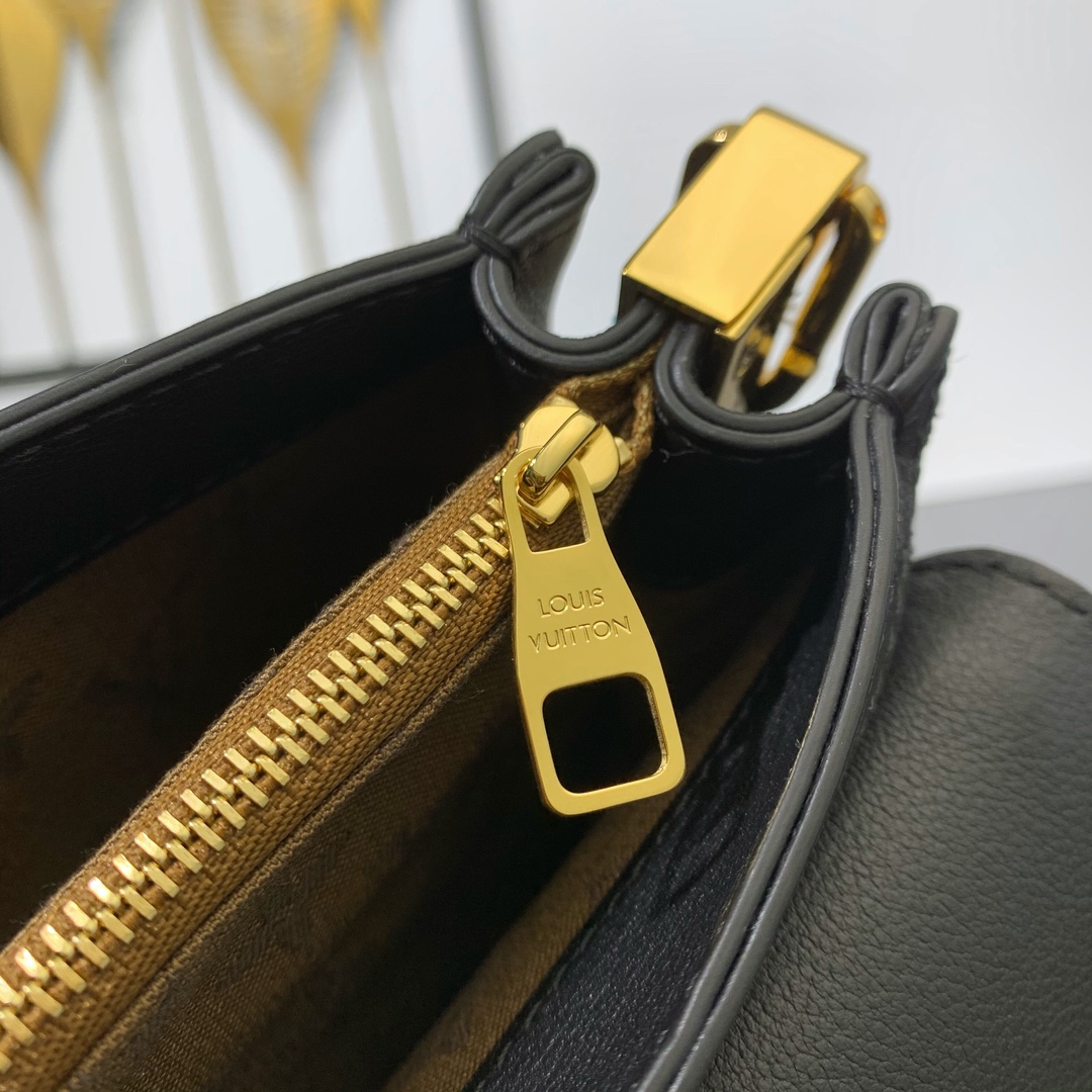 Dauphine Soft M25209 路易威登LV高仿手袋女款真皮包包