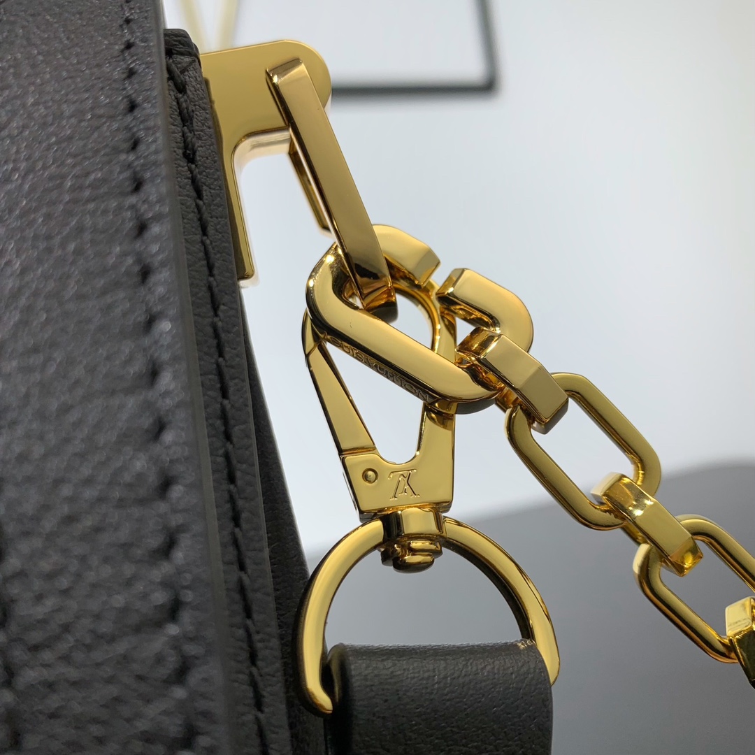 Dauphine Soft M25209 路易威登LV高仿手袋女款真皮包包