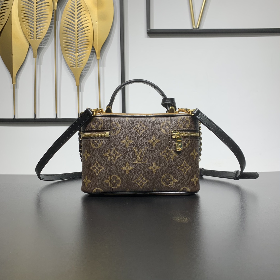 Vanity Chain Pouch 路易威登高仿手袋M47125