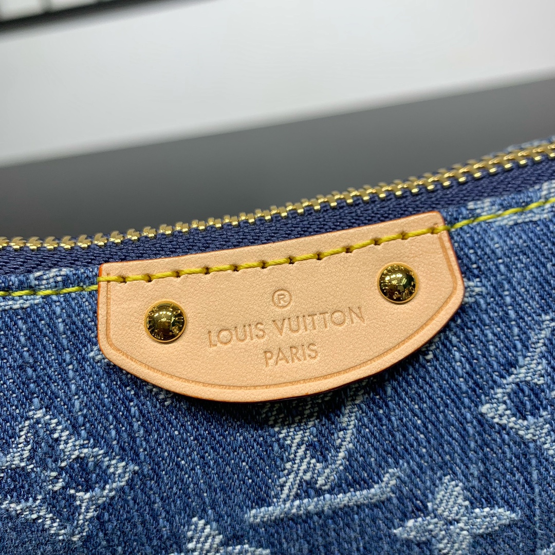 Hills Pochette 手提包路易威登包包高仿Monogram Denim 帆布M82949