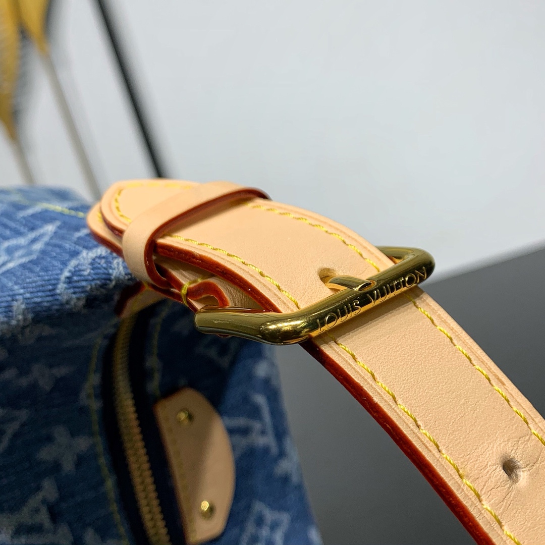 Hills Pochette 手提包路易威登包包高仿Monogram Denim 帆布M82949