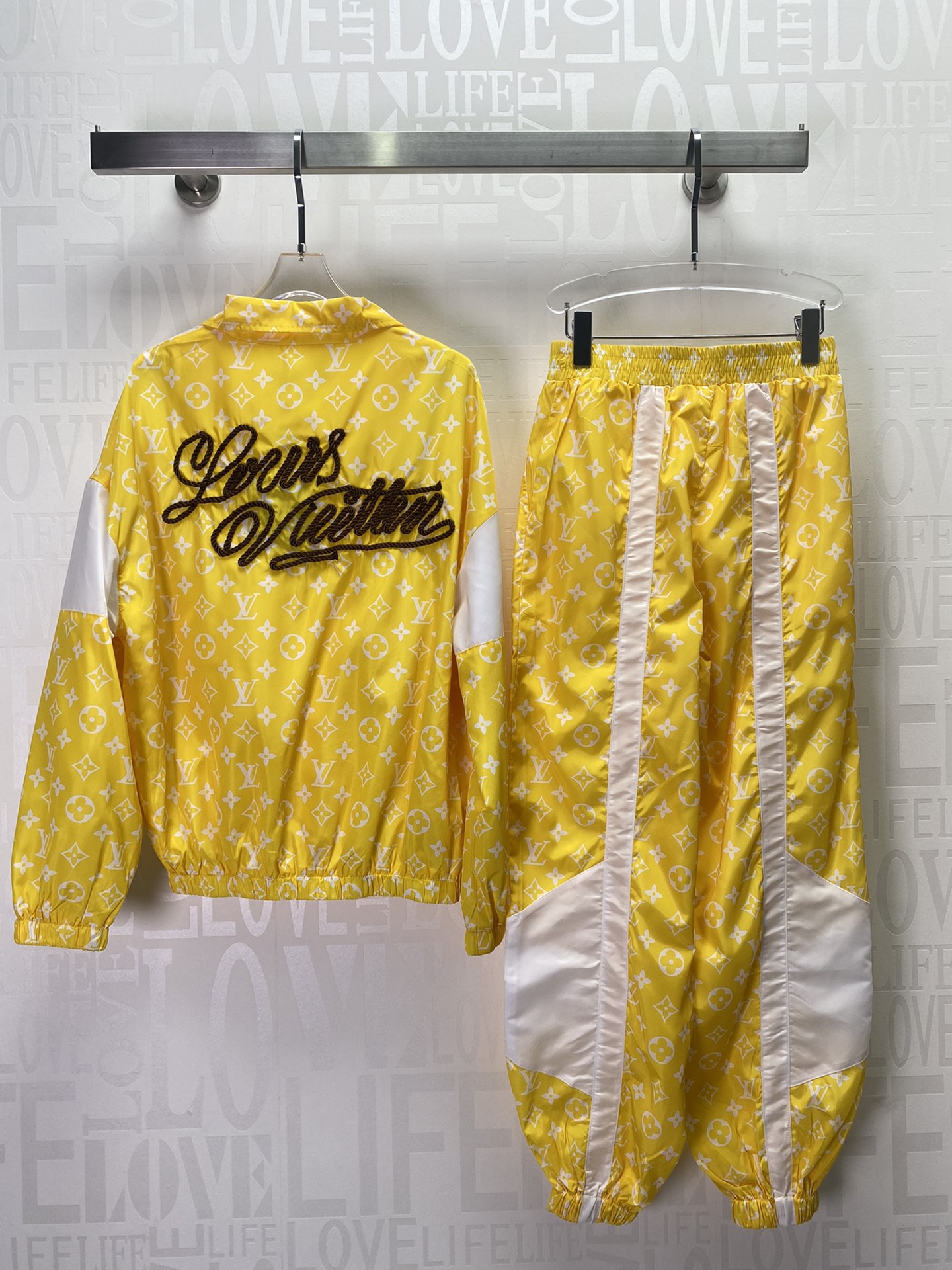 路易威登高仿LV拼色防曬服套裝多功能衣服 女款外套 超年輕時尚