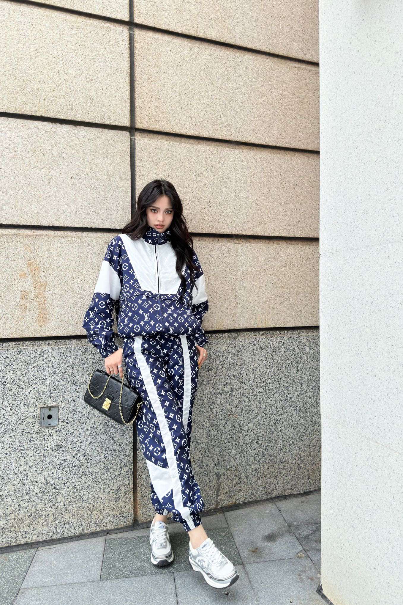 多功能防曬功能路易威登LV高仿Monograw印花裝補套裝女款衣服薄外套