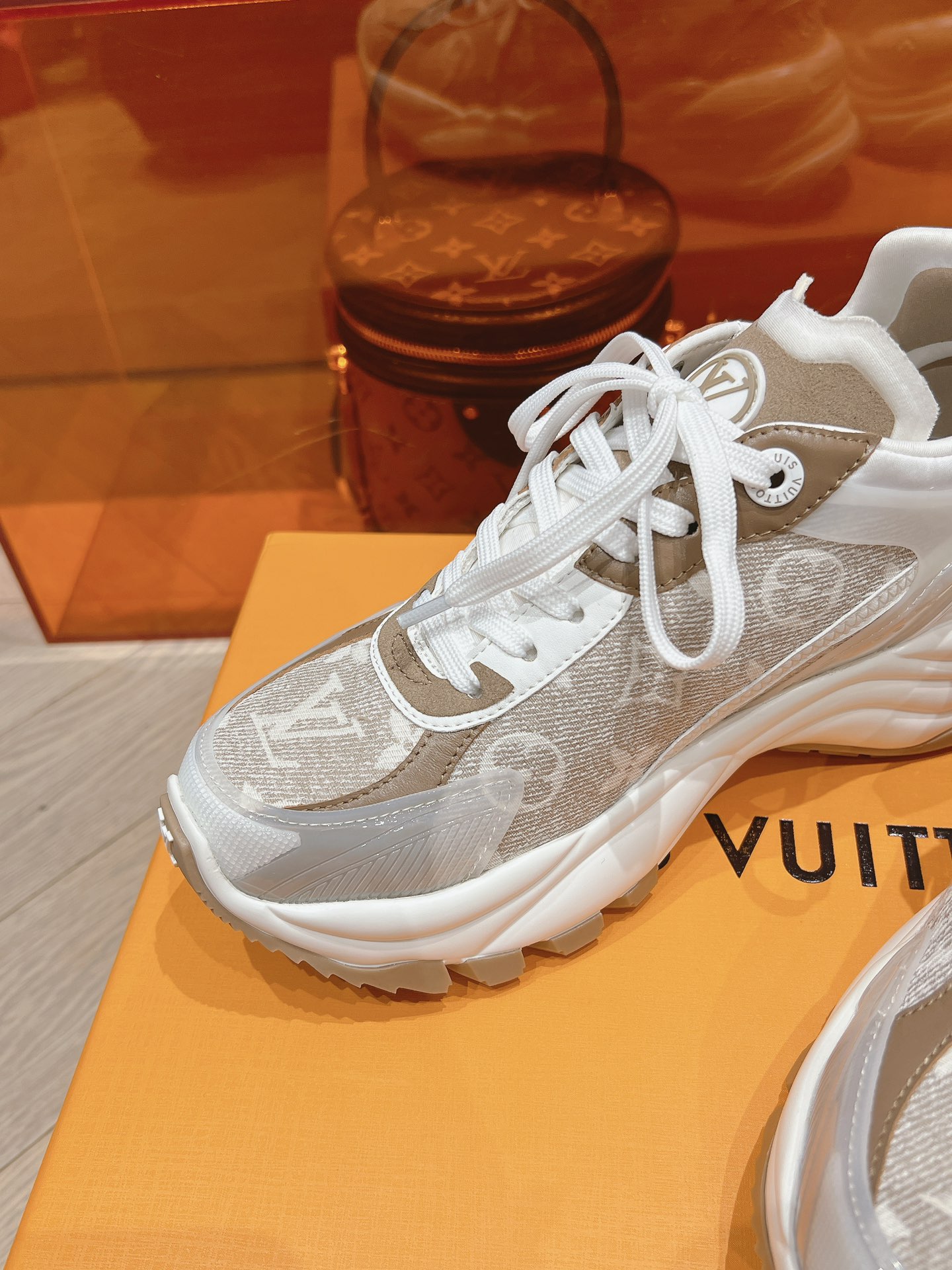 LOUIS VUITTON路易威登1:1复刻2024新品运动休闲鞋