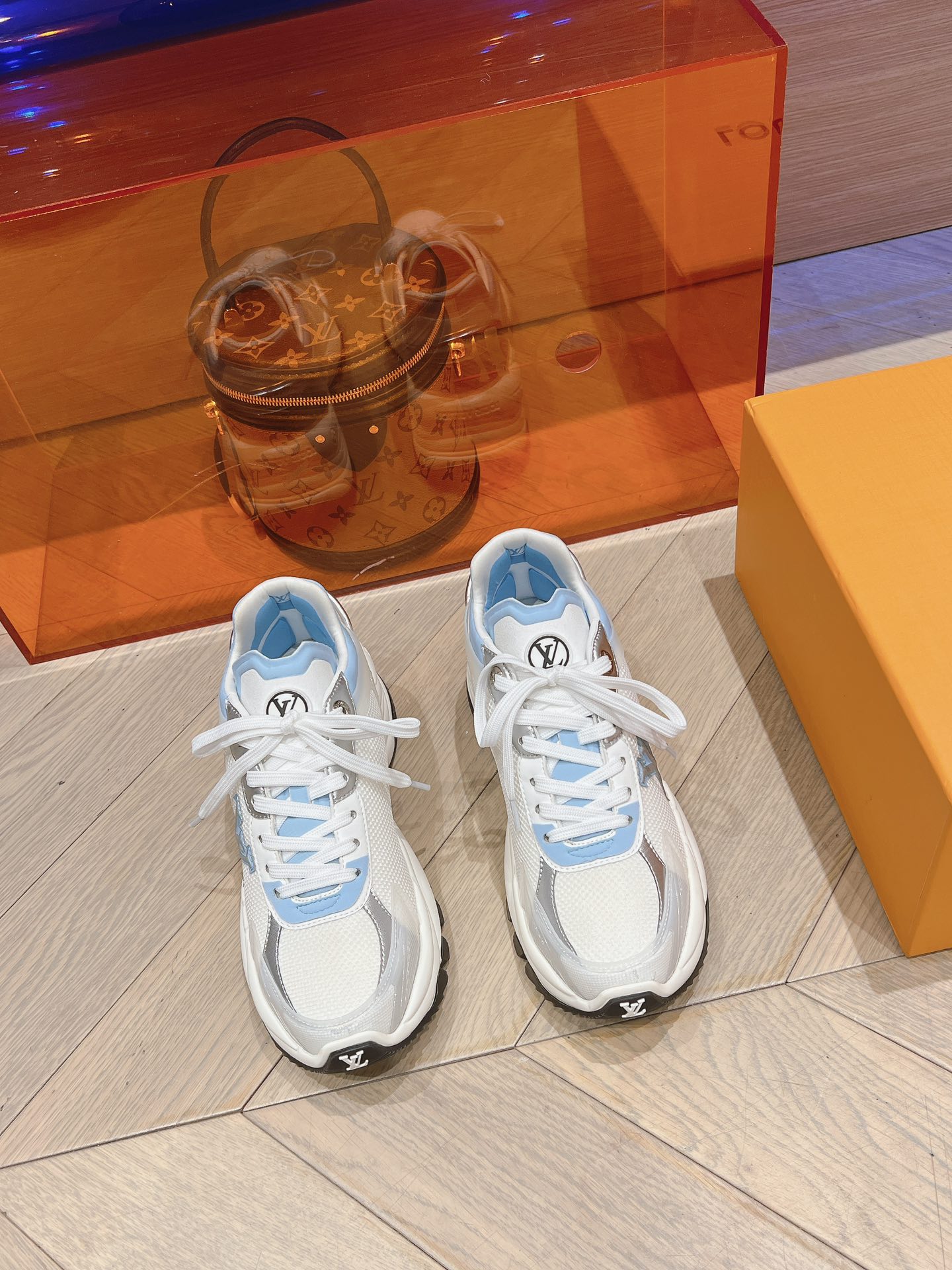 LOUIS VUITTON路易威登1:1复刻2024新品运动休闲鞋