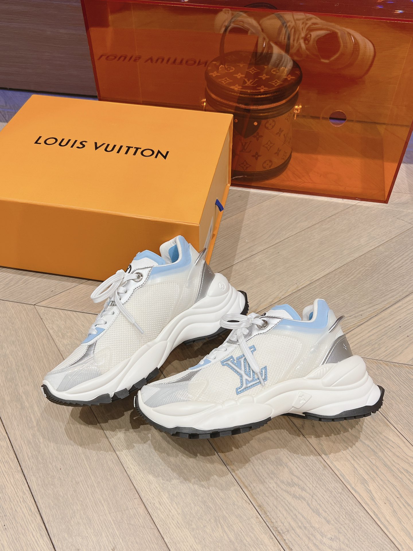 LOUIS VUITTON路易威登1:1复刻2024新品运动休闲鞋