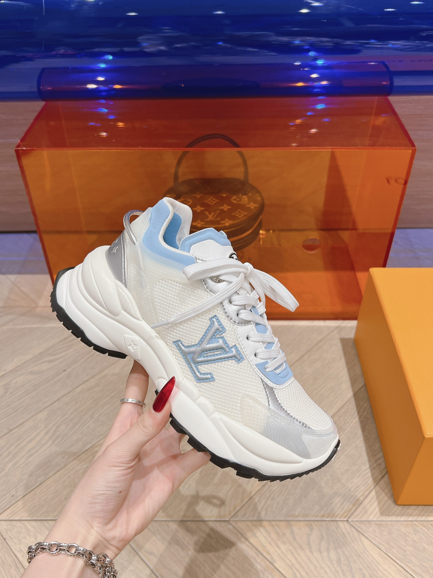 LOUIS VUITTON路易威登1:1复刻2024新品运动休闲鞋