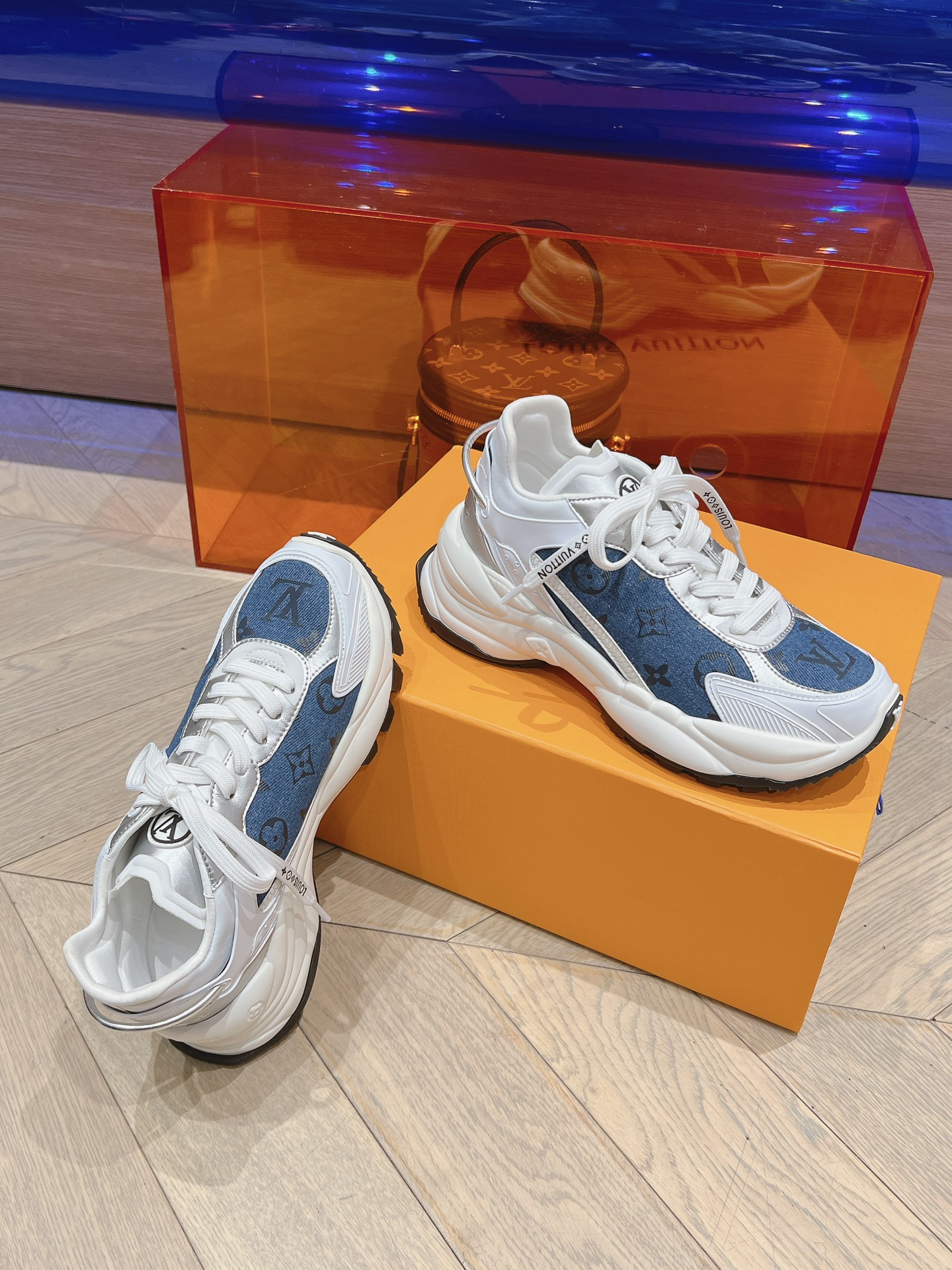 LOUIS VUITTON 高仿niek联名低帮运动休闲鞋
