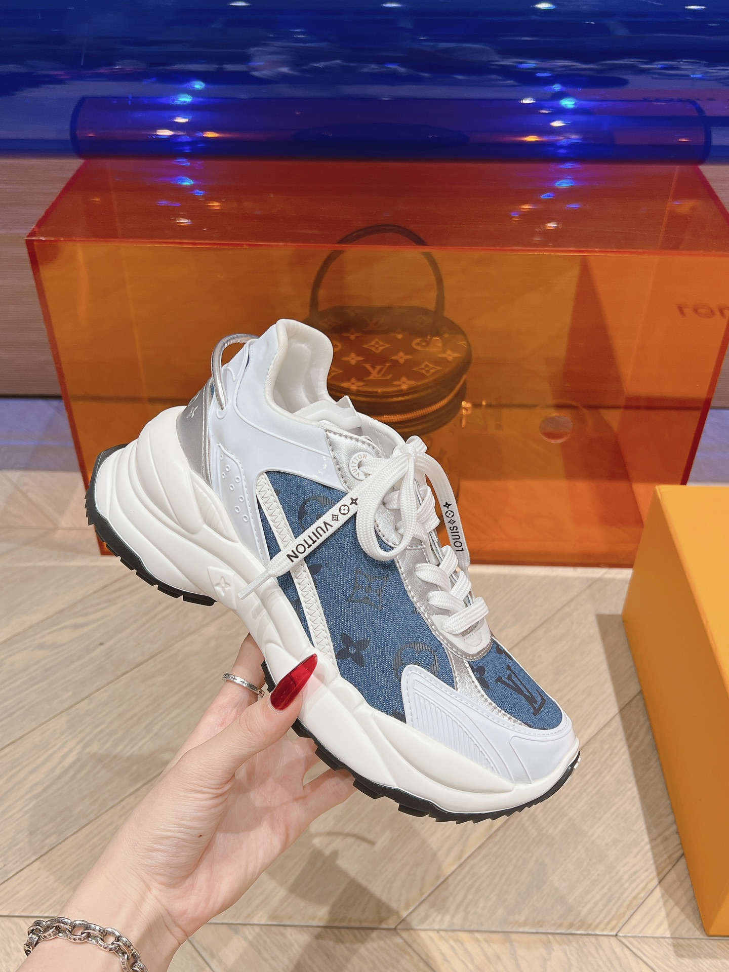 LOUIS VUITTON 高仿niek联名低帮运动休闲鞋