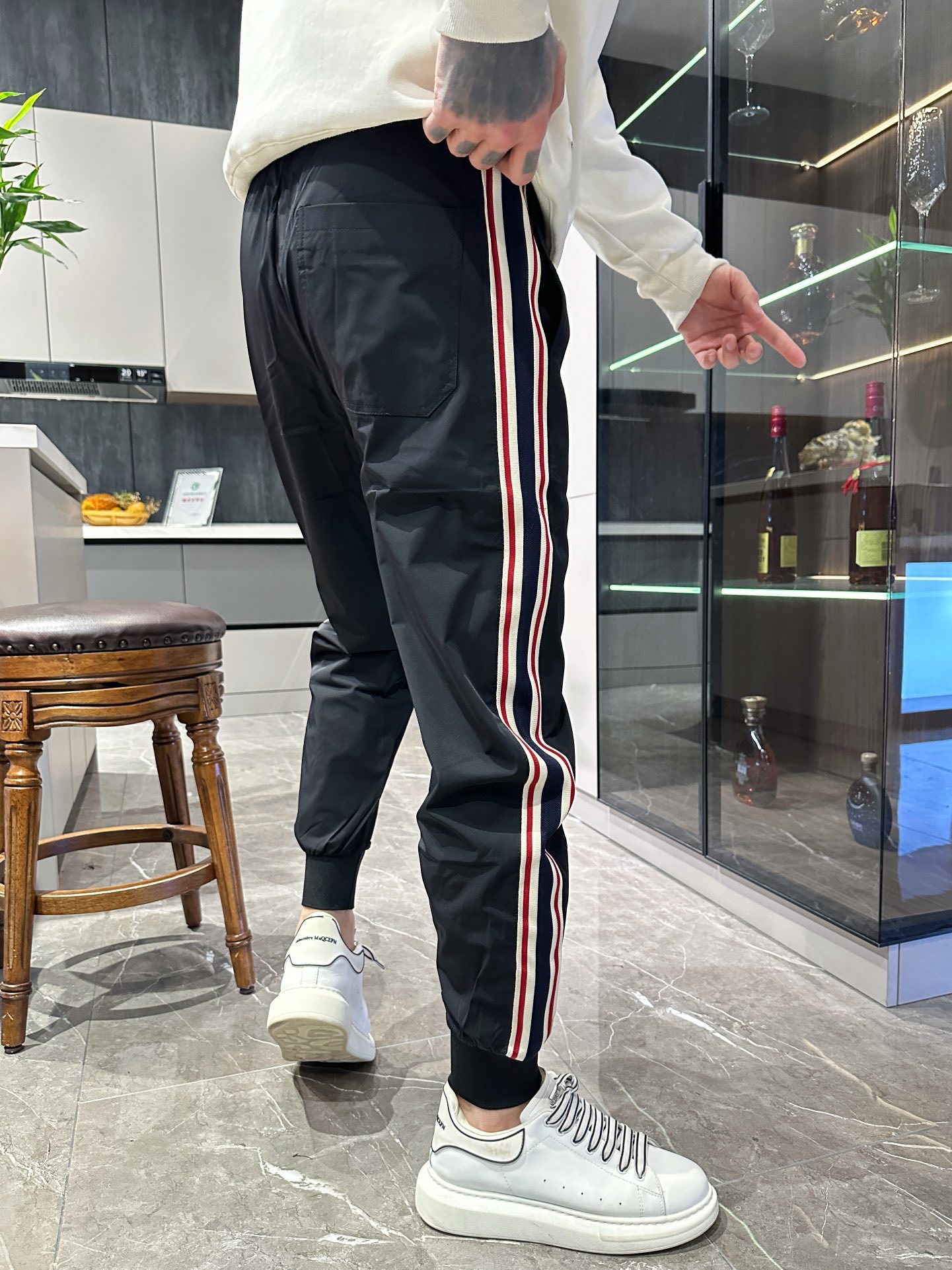頂級高仿衣服Moncler男裝logo休閒純棉休閒運動褲