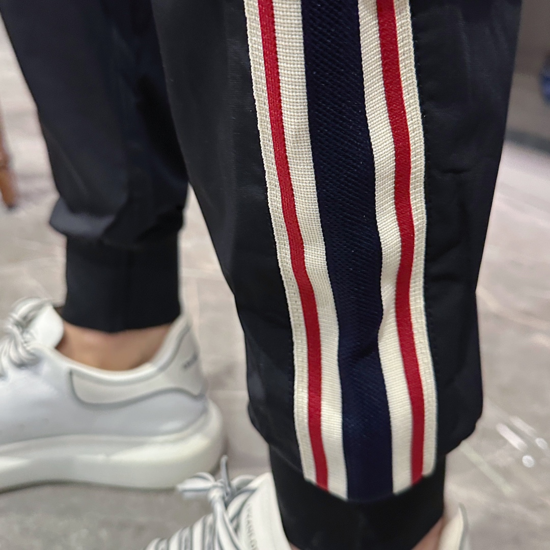 頂級高仿衣服Moncler男裝logo休閒純棉休閒運動褲
