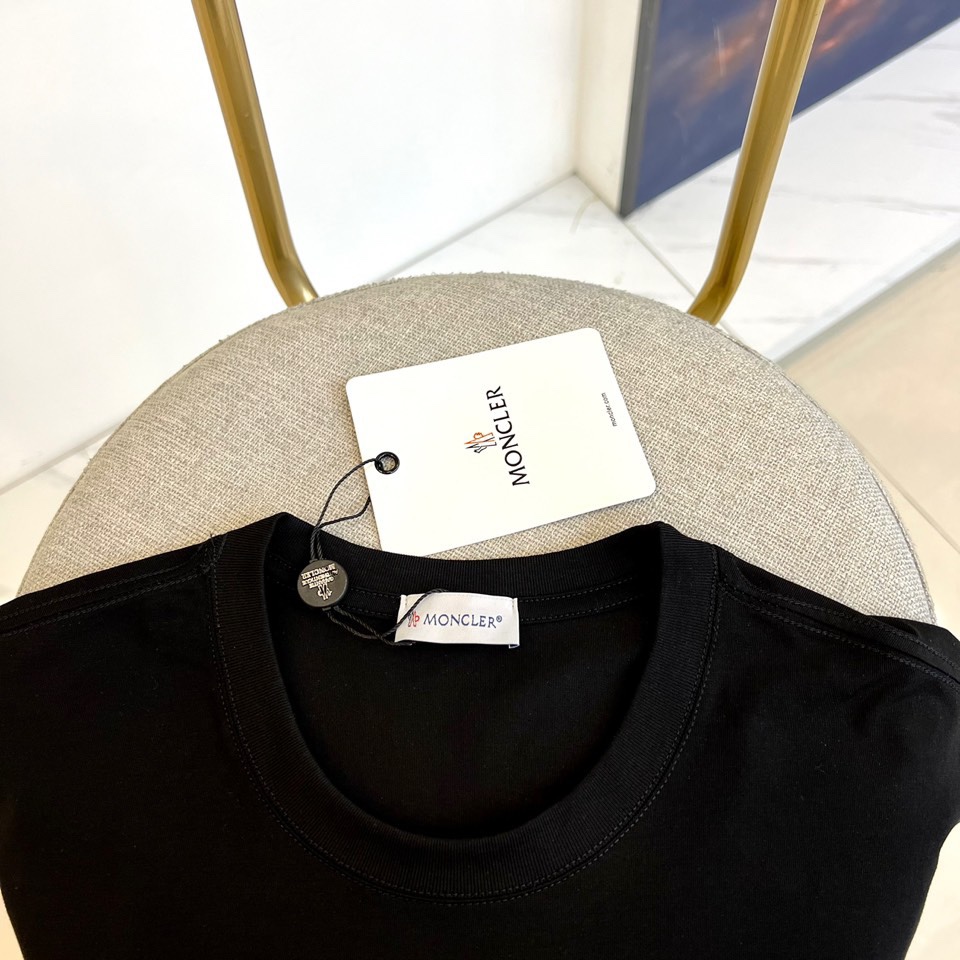 頂級高仿蒙口春夏男士立體logo刺繡圓領短袖T恤衫