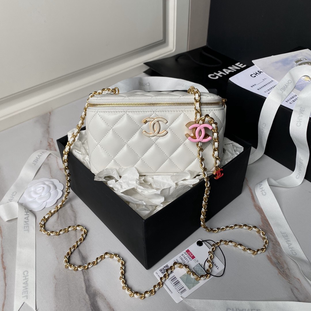 CHANEL香奈兒頂級新品女士羊皮化妝包單肩包mini形狀