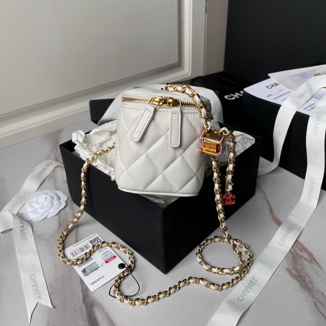 CHANEL香奈兒頂級新品女士羊皮化妝包單肩包mini形狀