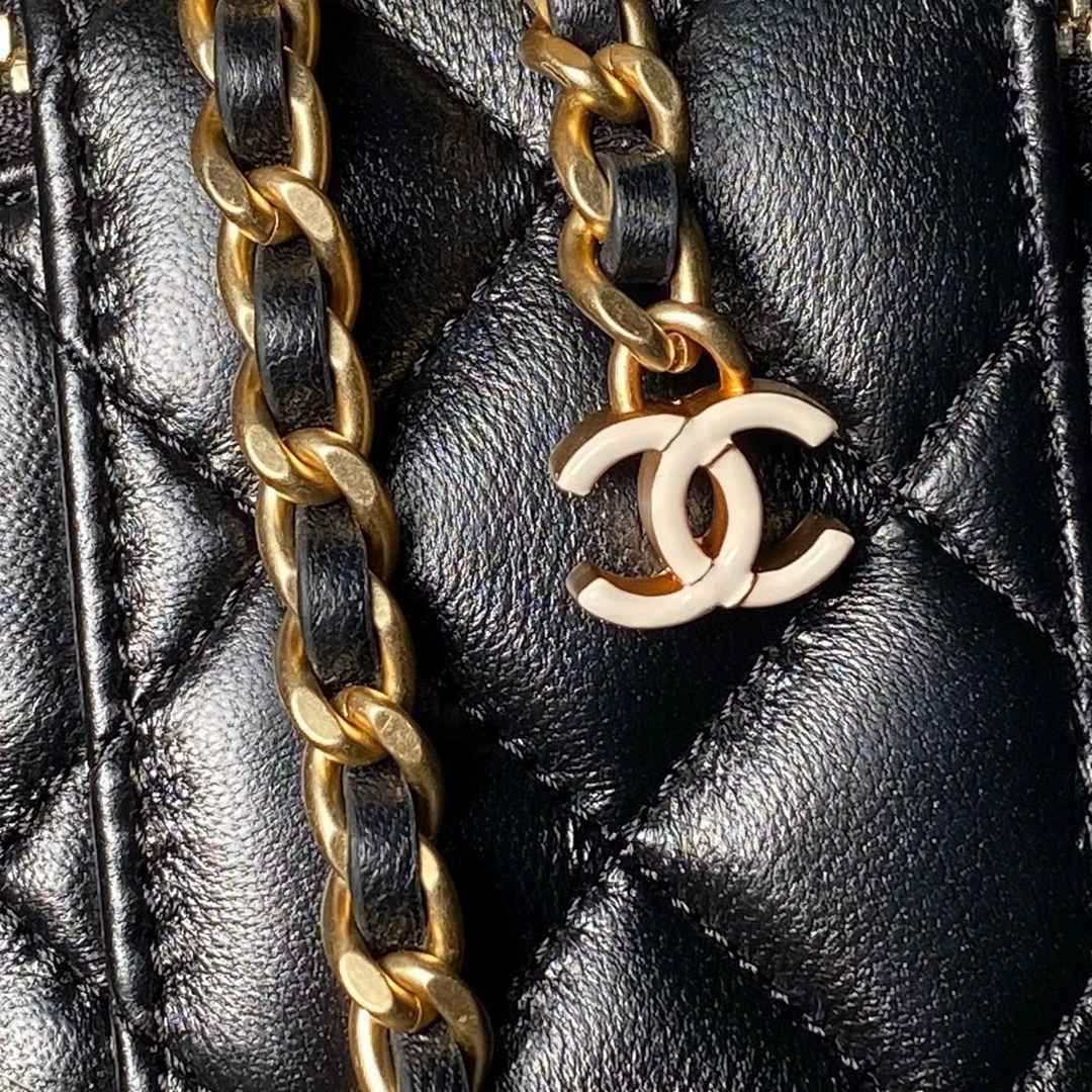 CHANEL2024新品A貨女款AP3940化妝包黑色包包