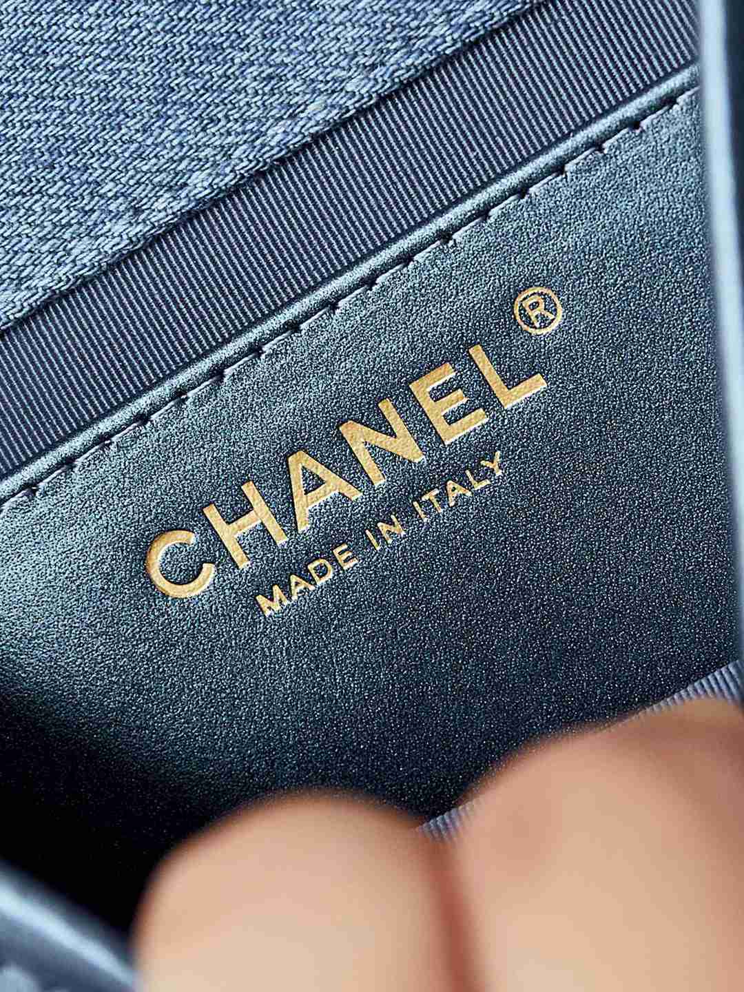 全新品全套包裝超級實用原單CHANEL牛仔布材質鏈條包腋下包女款