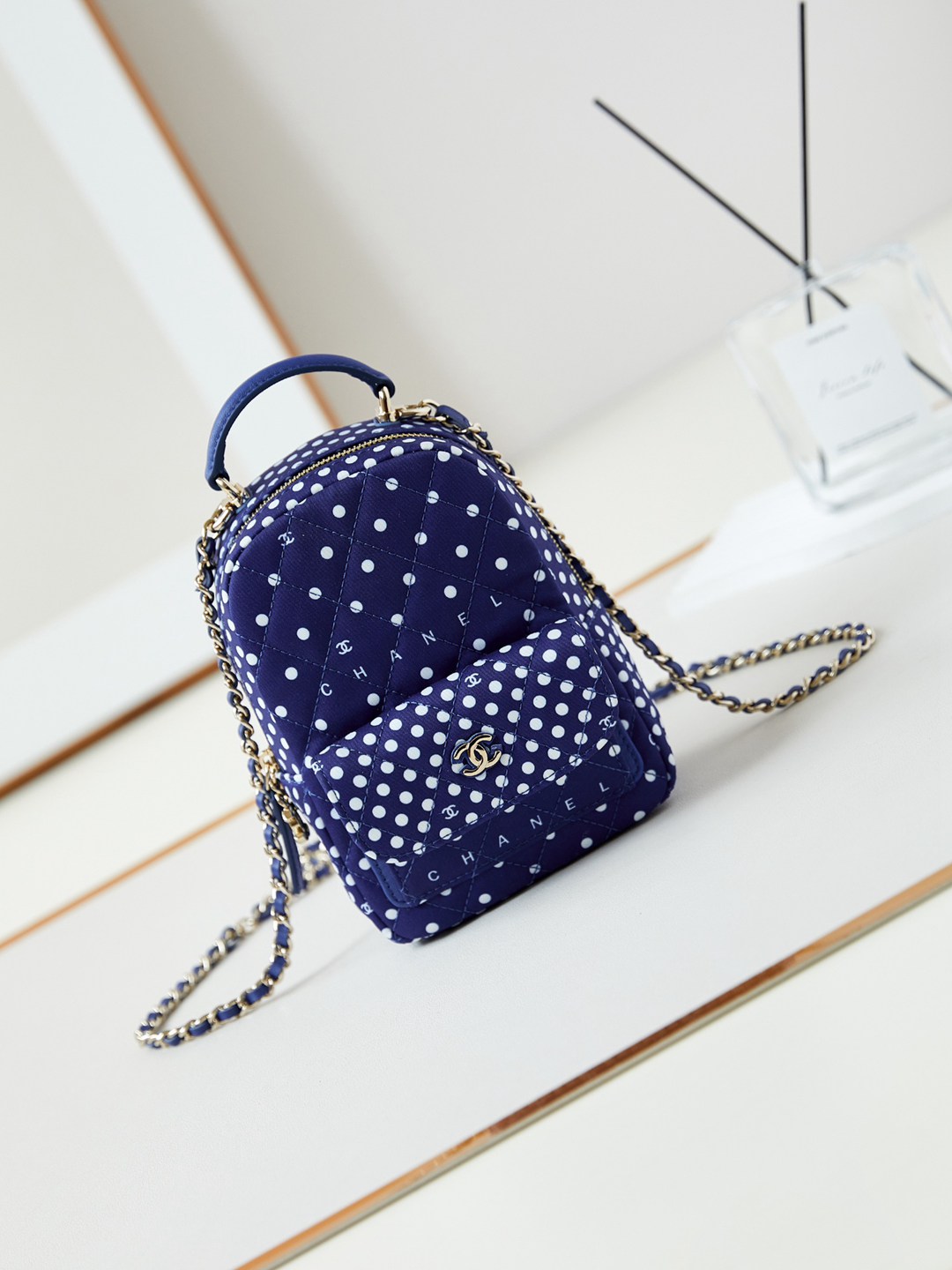mini型CHANEL全套包裝新品彩色材質高仿雙肩包手提包 藍色
