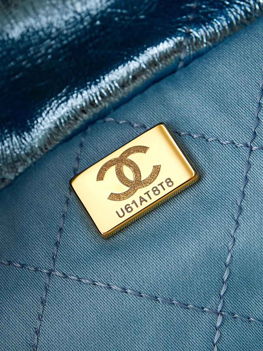 25C早春幻彩色垃圾袋CHANEL高仿22bag系列藍色手提包
