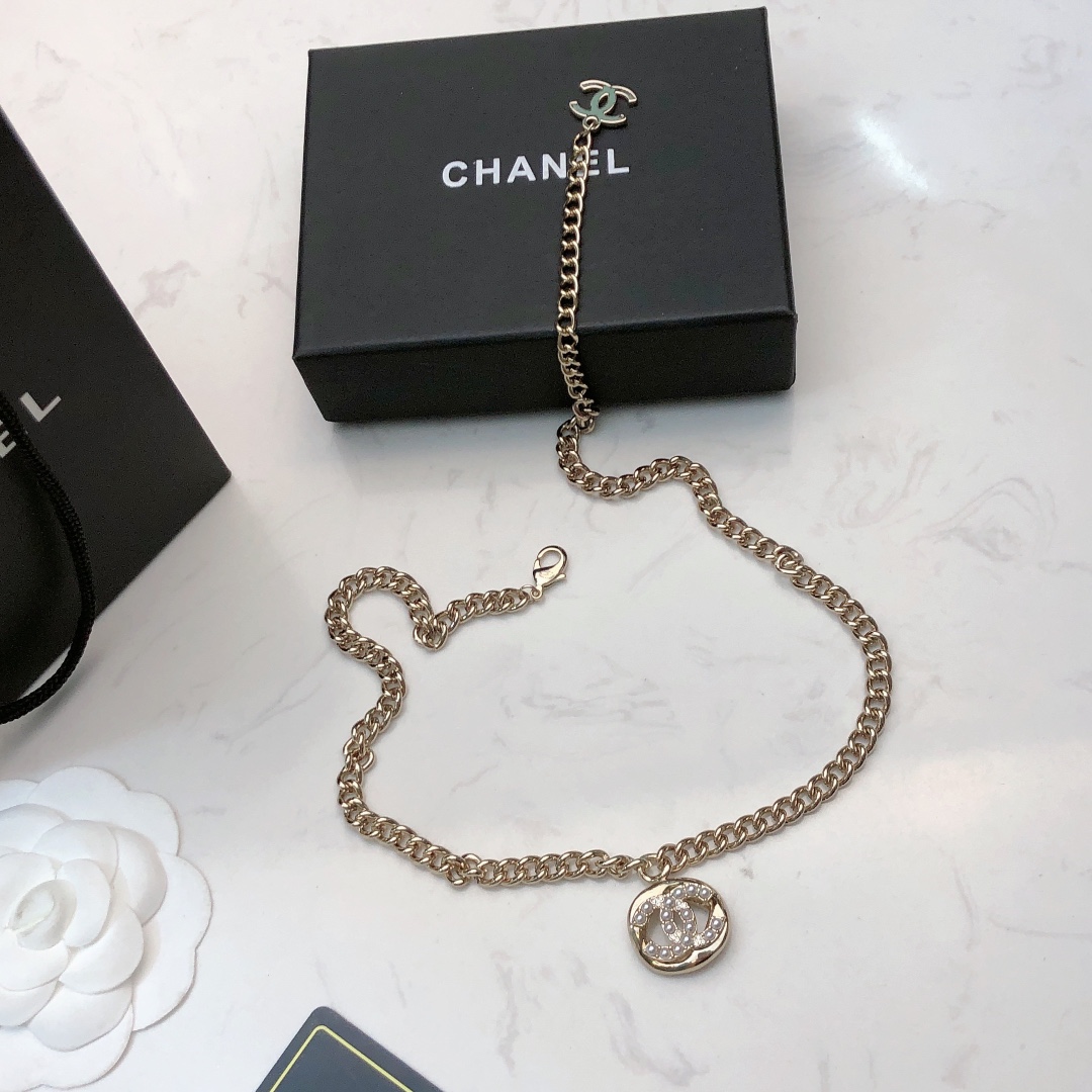 頂級高仿CHANEL香奈兒歐美奢侈品網站女款項鏈超級顯白