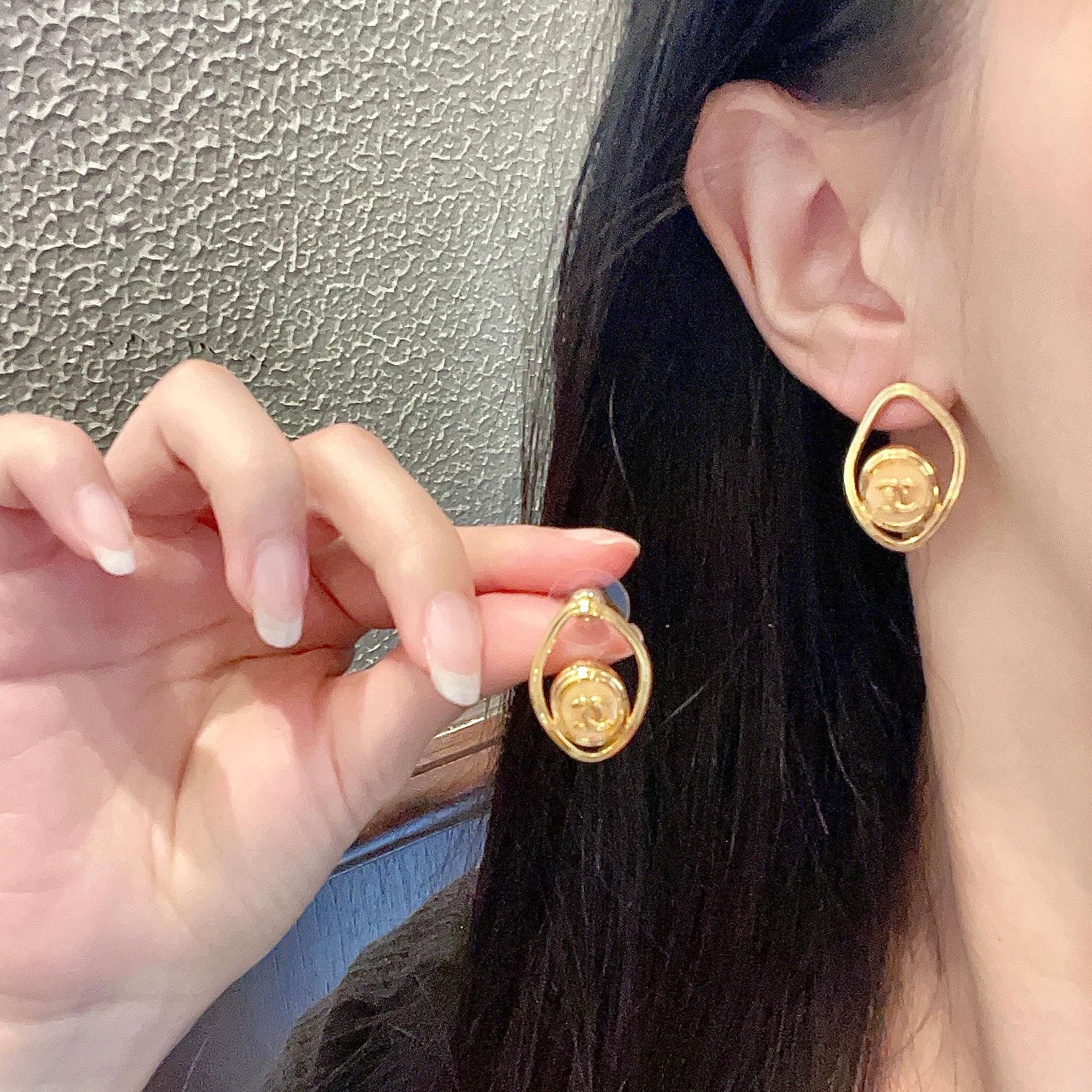 非常顯氣質CHANEL香奈兒原版復刻雙C耳釘女款耳環
