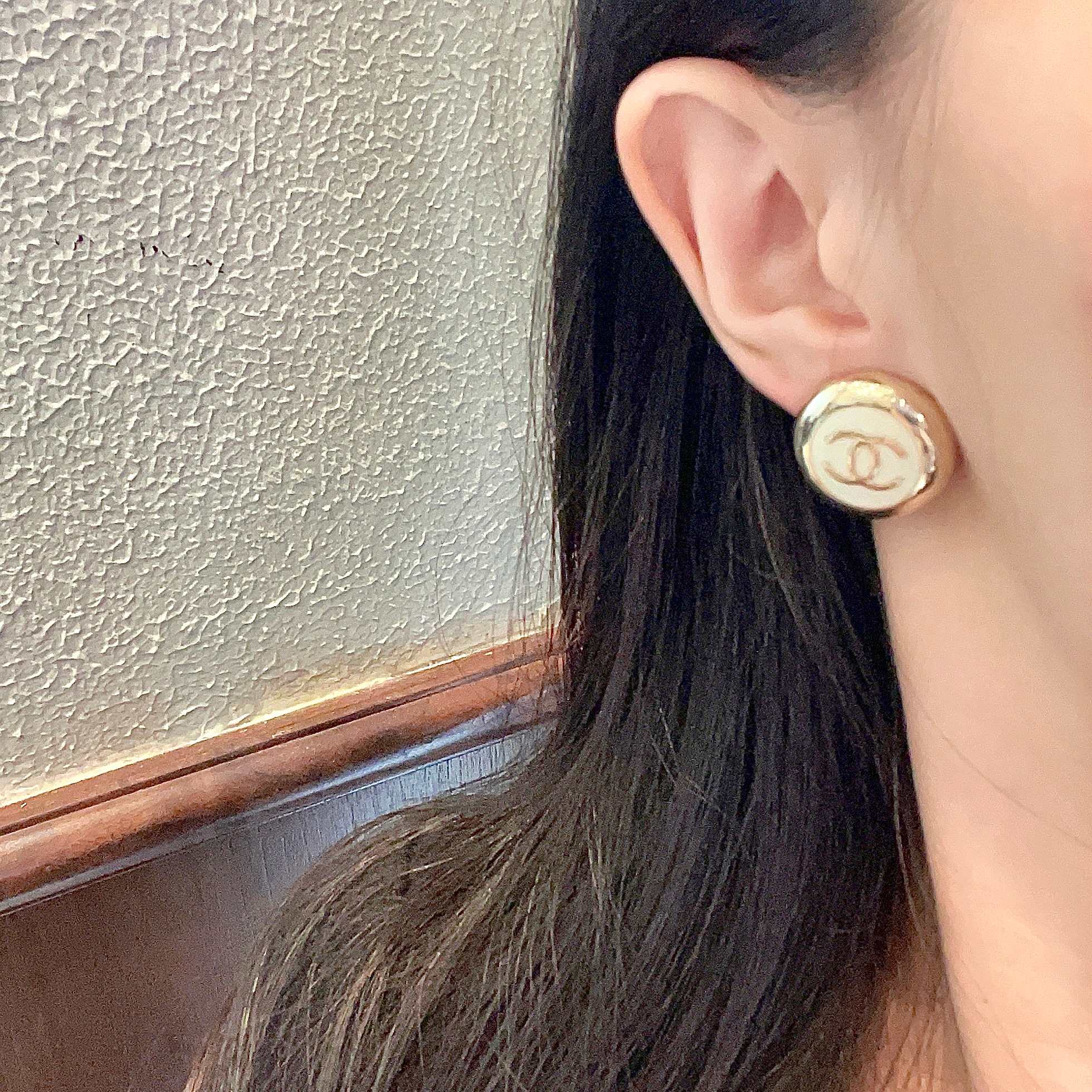 頂級1:1A貨香奈兒女款耳釘精緻大方耳環 奶白色