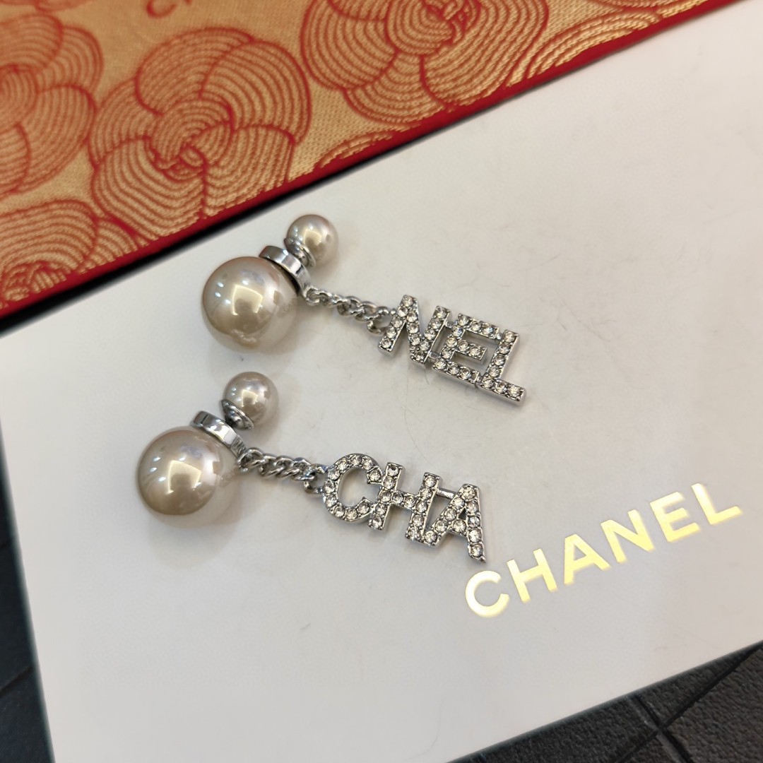 必入爆款 CHANEL高仿小香字母流蘇耳釘 18K