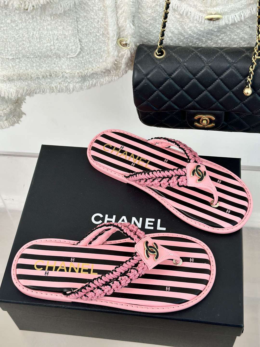 頂級A貨CHANEL雙C時尚好看真皮人字拖鞋