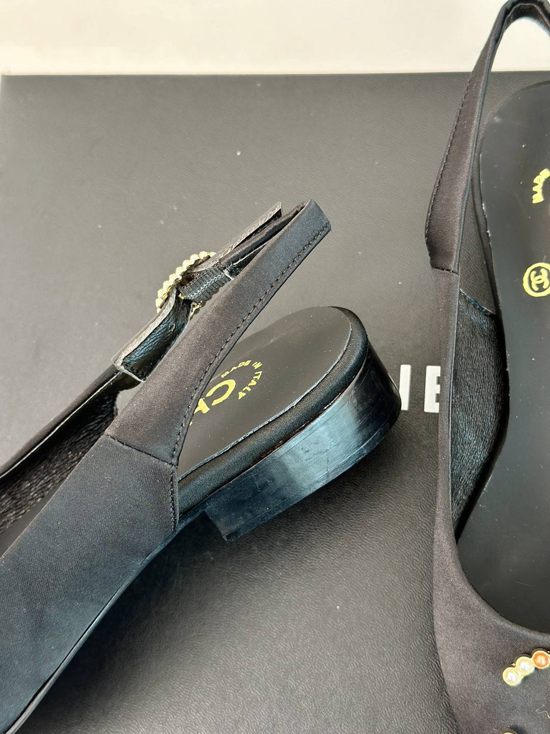 CHANEL香奈兒一比一意大利井口牛皮打底女款涼鞋休閒鞋 新品