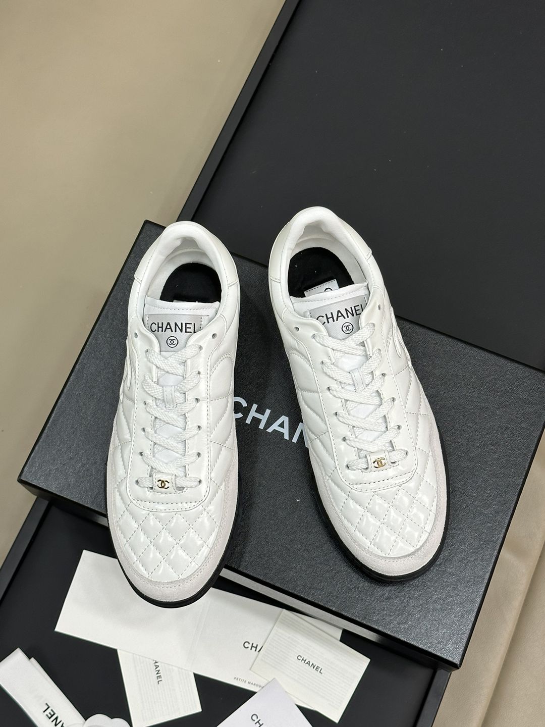 小白鞋超級耐看tennis系列CHANEL高仿香奈兒鞋子