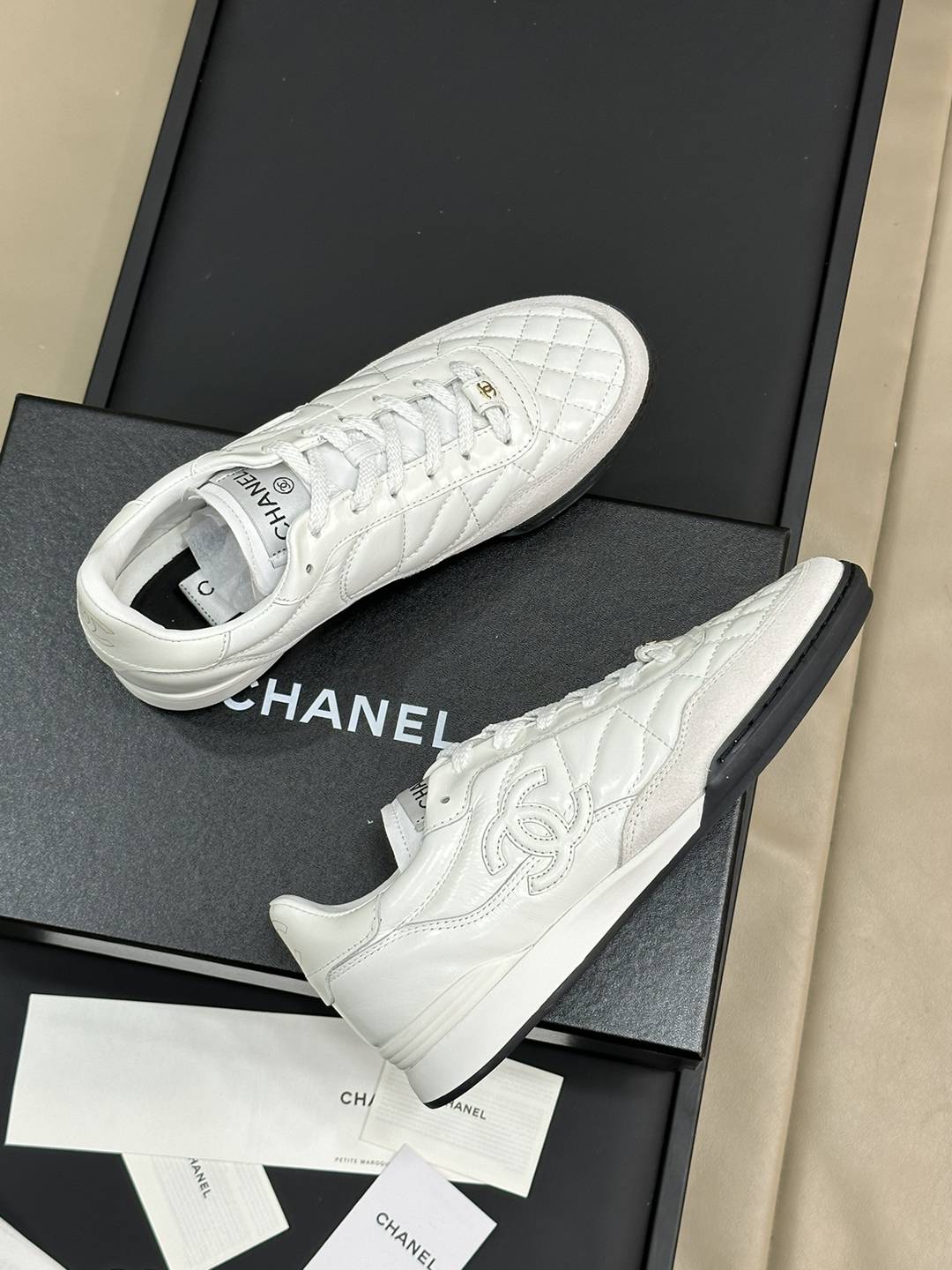 小白鞋超級耐看tennis系列CHANEL高仿香奈兒鞋子
