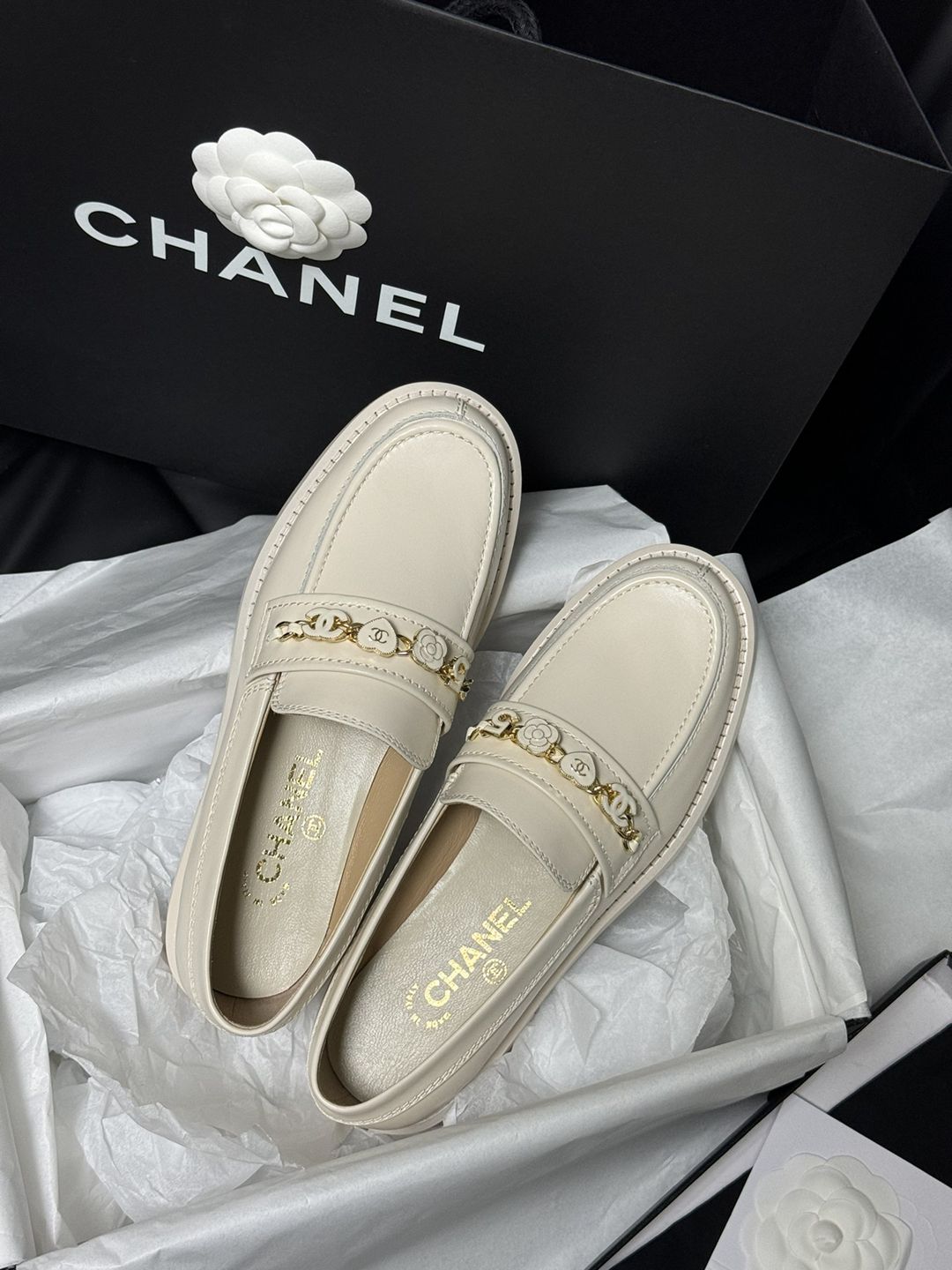 CHANEL香奈兒高仿樂福鞋一比一進口牛皮