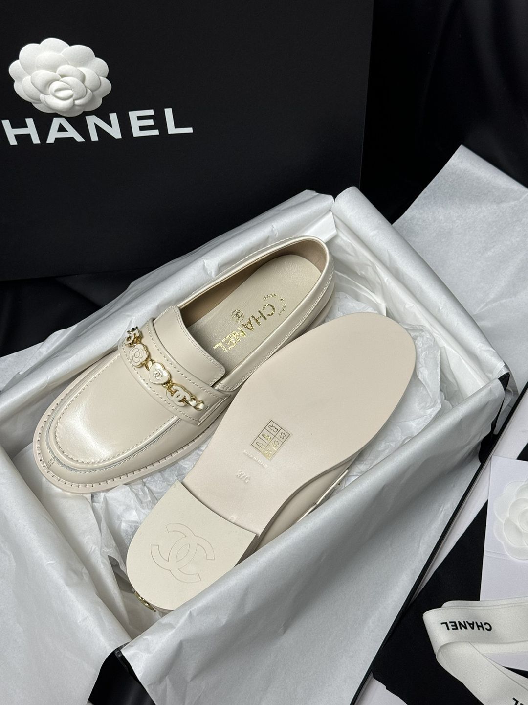 CHANEL香奈兒高仿樂福鞋一比一進口牛皮