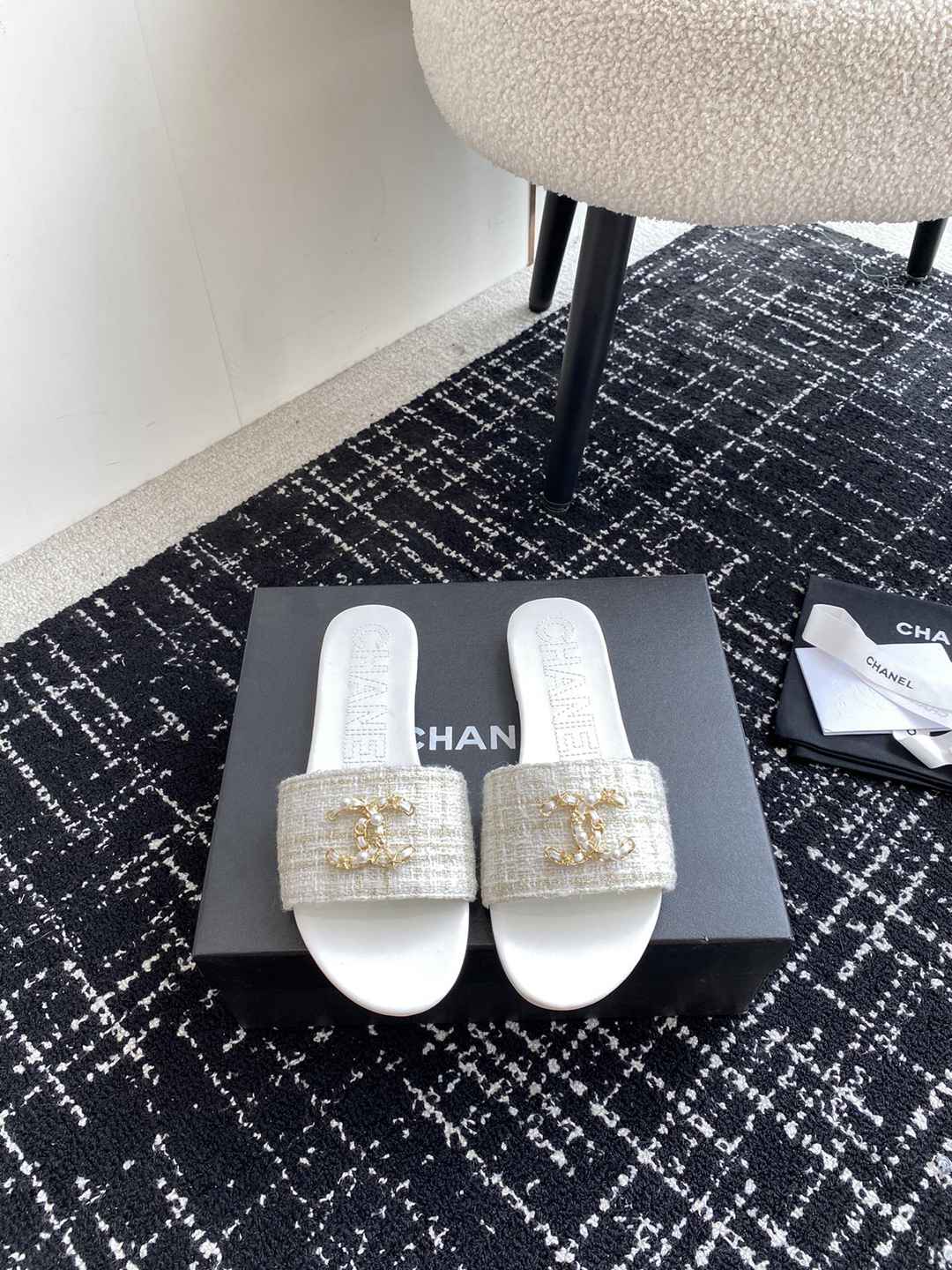 純手工打造 一比一 設計 CHANEL 簡約百搭 超美設計女款懶人拖鞋