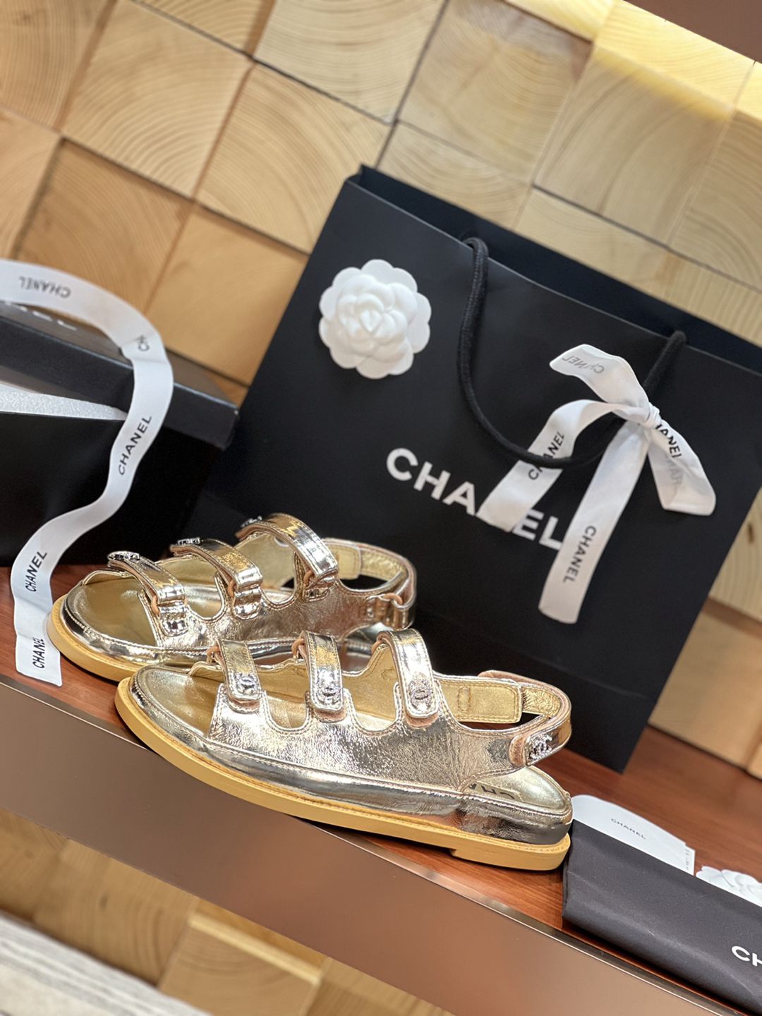 頂級設計CHANEL經典真皮休閒鞋 休閒時尚運動鞋 一比一