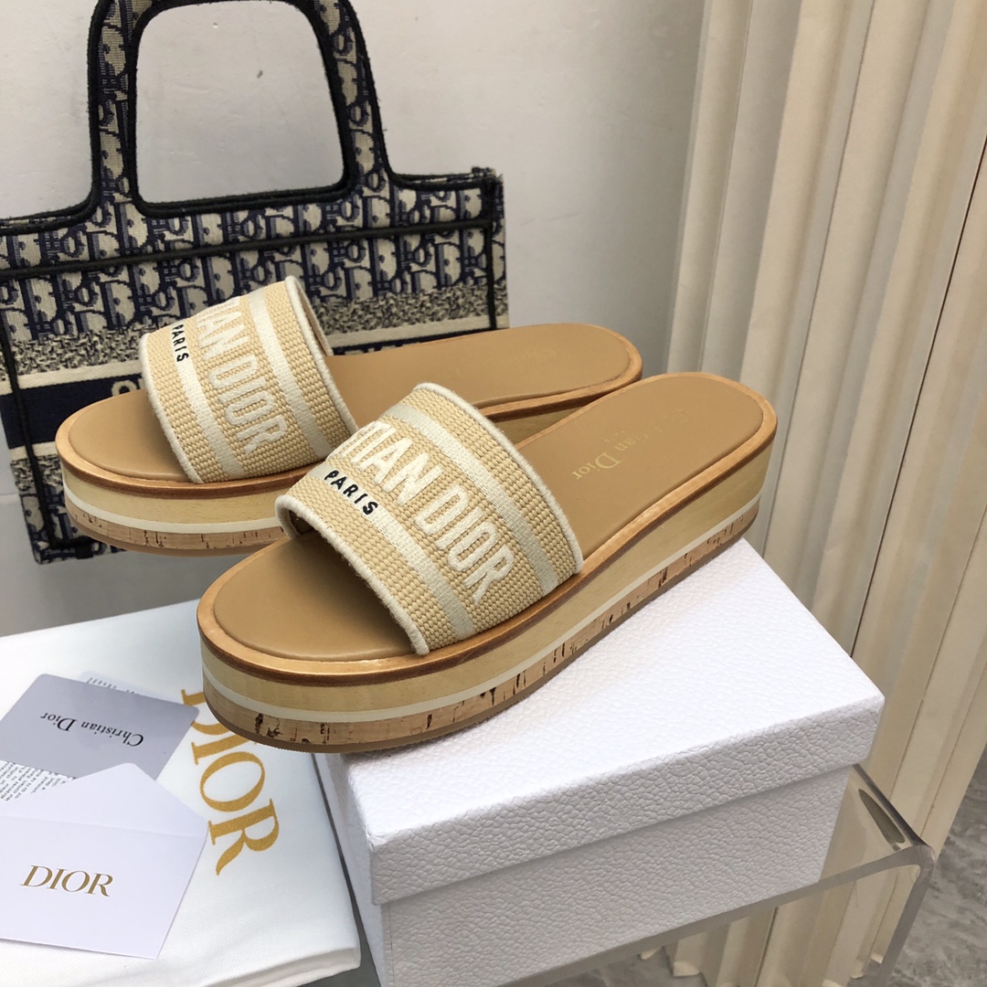 迪奧頂級原單春夏新品厚底涼鞋休閒鞋