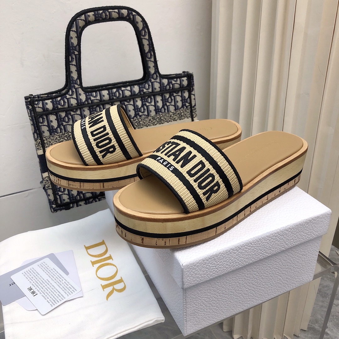 頂級原單DIOR2024新品厚底木低涼鞋系列