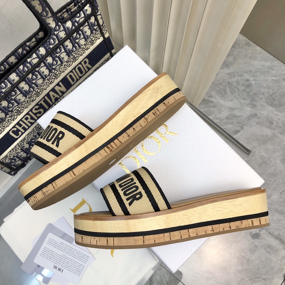 頂級原單DIOR2024新品厚底木低涼鞋系列